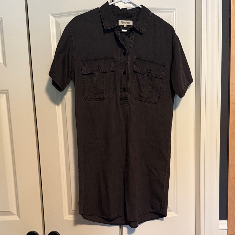 Madewell Dark Gray Short Sleeve Button Down Dress